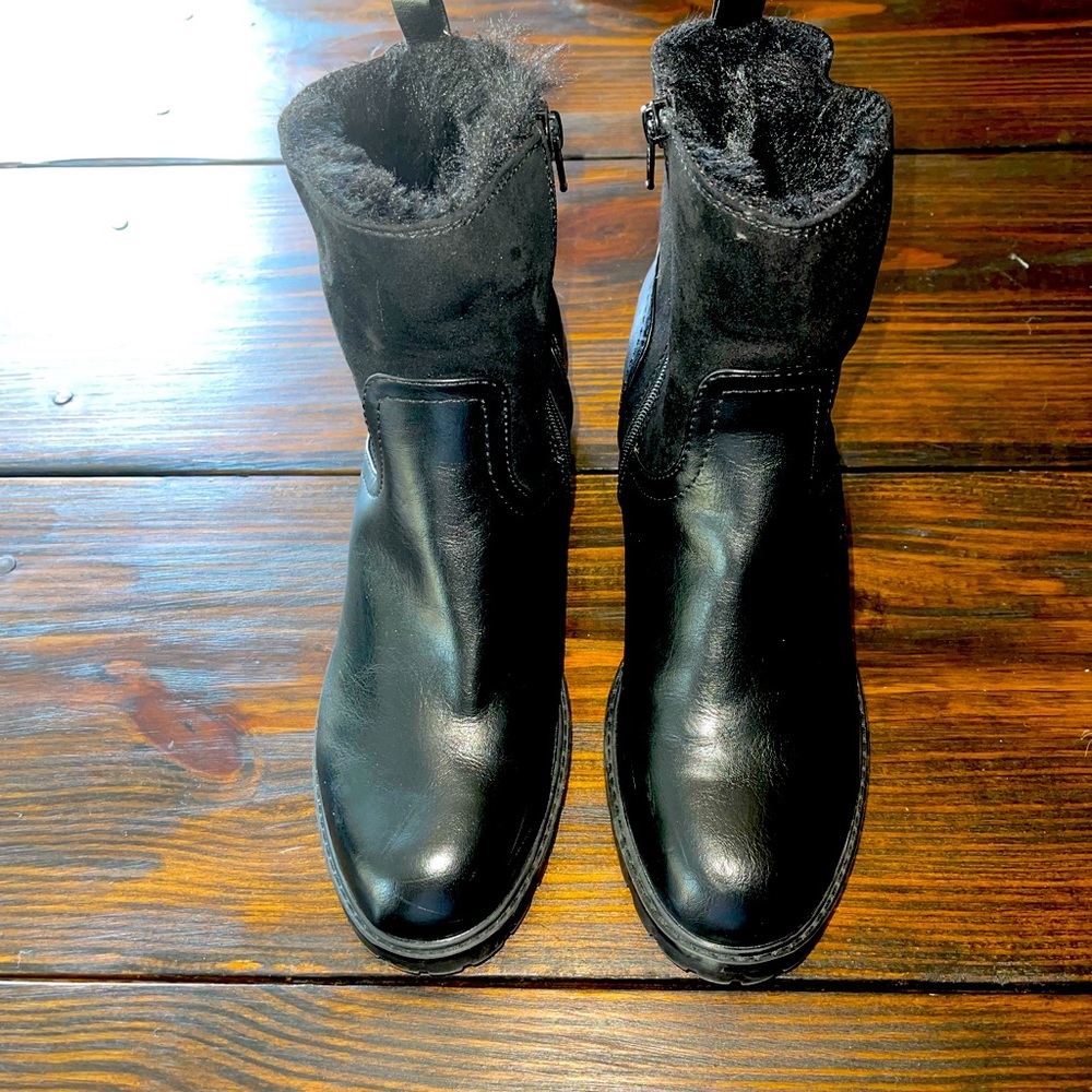 Universal Thread Shoes | Black Marla Faux Fur Lug Ankle Boots | Size: 11